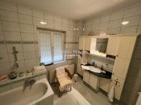 Eladó családi ház, Balatonalmádiban 229.9 M Ft, 6 szobás