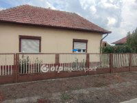 Eladó családi ház, Besenyszögön 21.9 M Ft, 2 szobás