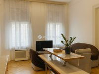 Eladó téglalakás, VI. kerületben 88.9 M Ft, 3 szobás