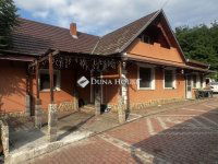 Eladó családi ház, Dunaújvárosban 62.5 M Ft, 6 szobás