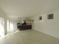 Eladó családi ház, Zalaszentivánon 130 M Ft, 2 szobás