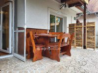 Eladó téglalakás, Hévízen 84 M Ft, 4 szobás