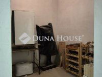 Eladó családi ház, Monoron 164.9 M Ft, 5 szobás