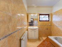 Eladó családi ház, XVIII. kerületben 104.9 M Ft, 6 szobás