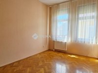 Eladó téglalakás, Szombathelyen 71 M Ft, 4 szobás