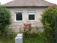 Eladó családi ház, Keszegen 34.9 M Ft, 2 szobás