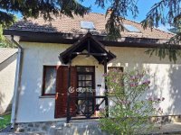 Eladó családi ház, Veszprémben 98 M Ft, 6 szobás