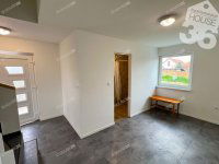 Eladó ikerház, Nagykőrösön 32.5 M Ft, 3 szobás