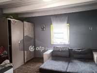 Eladó családi ház, Kunszentmiklóson 29.9 M Ft, 2 szobás
