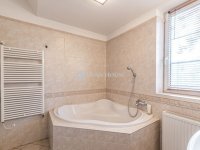 Eladó téglalakás, XII. kerületben 269 M Ft, 3 szobás