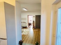 Eladó ikerház, Ajkán 65 M Ft, 2 szobás / költözzbe.hu