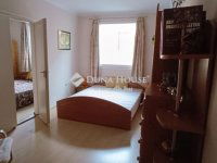 Eladó családi ház, Szentendrén 339 M Ft, 10 szobás