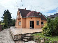 Eladó családi ház