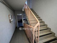 Eladó téglalakás, Pápán 32.49 M Ft, 1+1 szobás