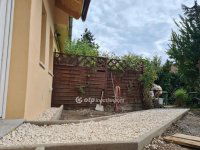 Eladó téglalakás, III. kerületben 69.999 M Ft, 2 szobás