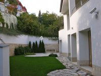 Eladó családi ház, III. kerületben 819.15 M Ft, 7 szobás