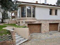 Eladó családi ház, Debrecenben 325 M Ft, 5 szobás