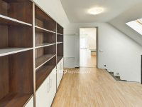 Eladó családi ház, Csomádon 155 M Ft, 4 szobás