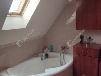 Kiadó családi ház, albérlet, Naszályon 700 E Ft / hó, 5 szobás