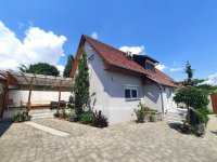 Eladó családi ház, Kiskunfélegyházán 129.9 M Ft, 4+1 szobás