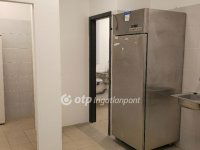 Eladó üzlethelyiség, Hajdúböszörményen 39 M Ft