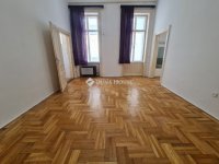 Eladó téglalakás, V. kerületben, Honvéd utcában 99 M Ft