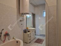 Eladó családi ház, Bábolnán 74.9 M Ft, 5 szobás