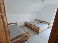 Eladó családi ház, Siófokon 259.9 M Ft, 9 szobás