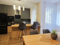 Eladó téglalakás, Pécsett 61.9 M Ft, 2 szobás