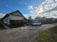 Eladó családi ház, Jászkisérén 8.5 M Ft, 2 szobás