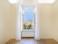 Kiadó téglalakás, albérlet, V. kerületben, Vörösmarty téren