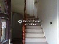 Eladó családi ház, X. kerületben 310 M Ft, 9 szobás