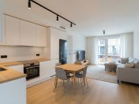 Eladó téglalakás, Szegeden 99.9 M Ft, 4 szobás