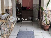 Eladó családi ház, Pécsett 46.9 M Ft, 3 szobás