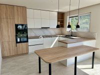 Eladó családi ház, Pécsett 127.9 M Ft, 4 szobás