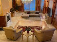 Eladó családi ház, Siófokon 596 M Ft, 10 szobás