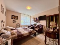 Eladó családi ház, Kecskeméten 149.9 M Ft, 9 szobás