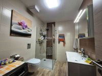 Eladó téglalakás, Siófokon 185 M Ft, 3 szobás