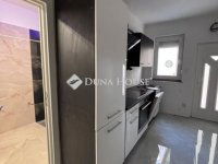 Kiadó téglalakás, albérlet, Pécsett 260 E Ft / hó, 2 szobás