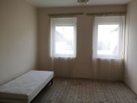 Eladó téglalakás, Bakonyszombathelyen 9 M Ft, 1 szobás