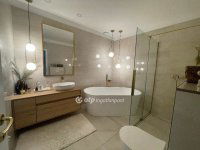 Eladó téglalakás, Pécsett 119 M Ft, 3+1 szobás