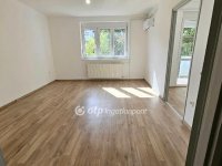 Eladó téglalakás, Egerben 59 M Ft, 2 szobás