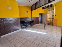 Eladó családi ház, Egyházaskeszőn 16.5 M Ft, 4+2 szobás