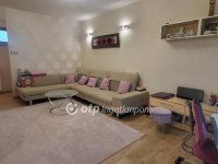 Eladó téglalakás, Győrött 148.9 M Ft, 4 szobás