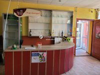 Eladó üzlethelyiség