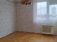 Eladó téglalakás, Szolnokon 29.5 M Ft, 2 szobás