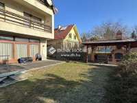 Eladó családi ház, II. kerületben 235 M Ft, 9 szobás