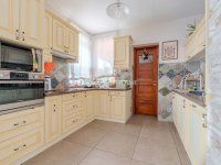 Eladó családi ház, Szegeden 199 M Ft, 7 szobás