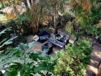 Eladó családi ház, Dunakeszin 179.9 M Ft, 6 szobás