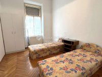 Eladó téglalakás, Szombathelyen 69 M Ft, 4 szobás